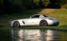  Mercedes-Benz SLS     